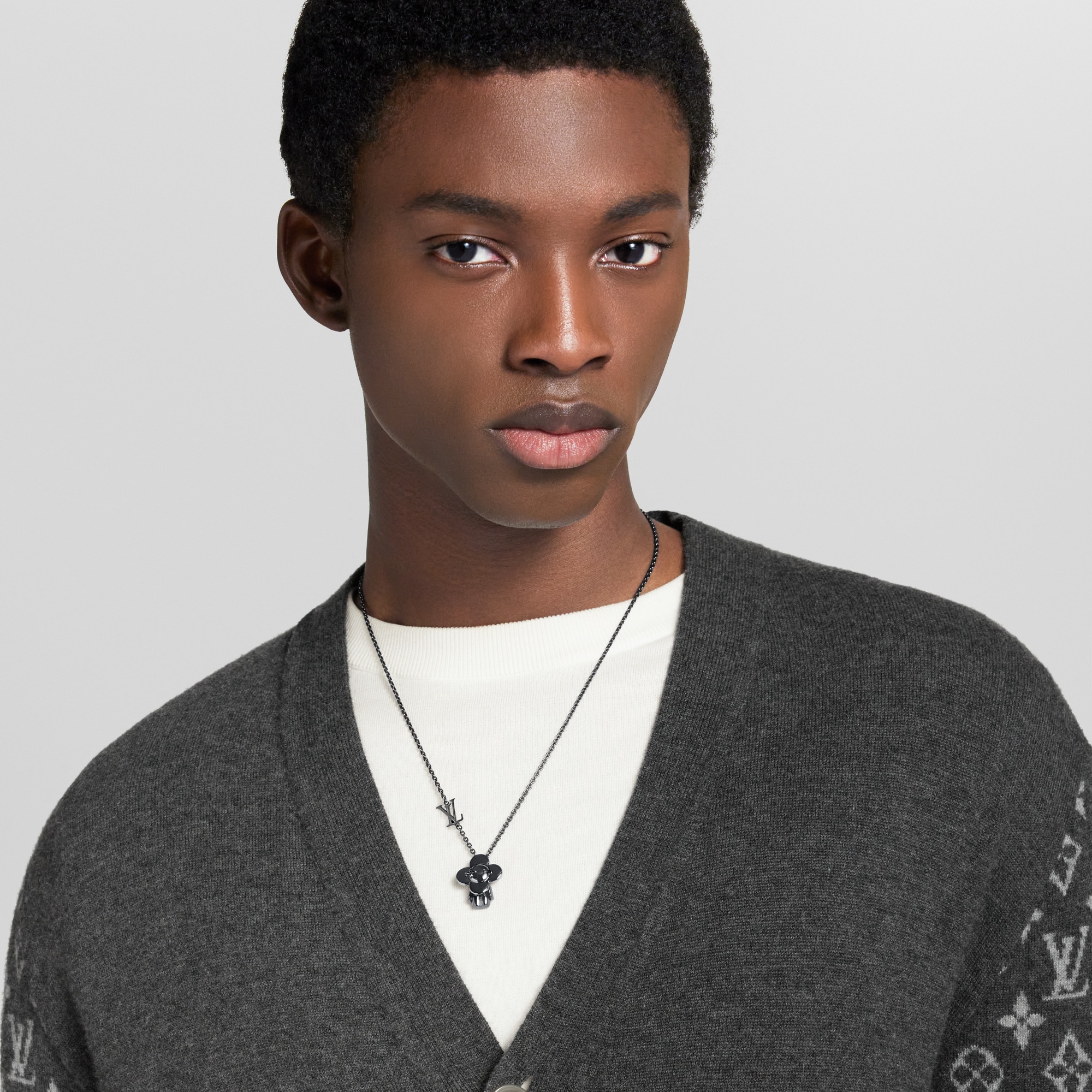 Vivienne Pendant S00 - Men - Accessories | LOUIS VUITTON ®